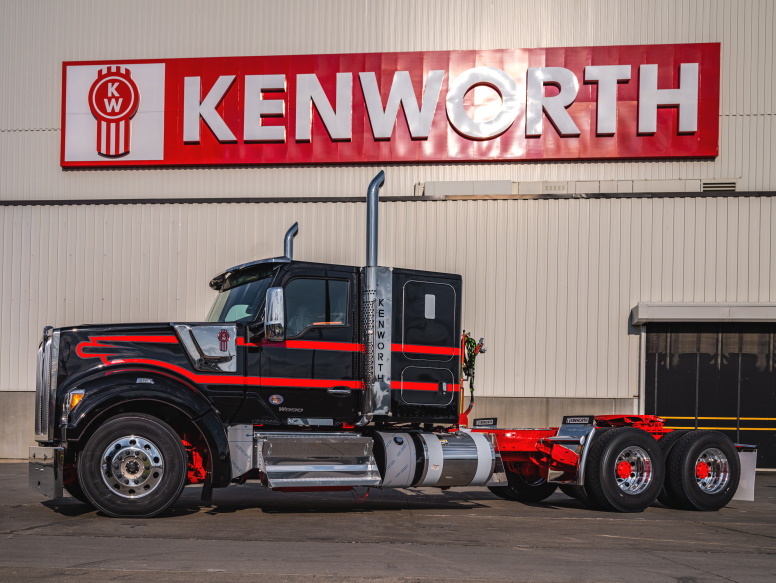 Kenworth - T680 52-inch Mid-Roof Sleeper2, Kenworth is offe…