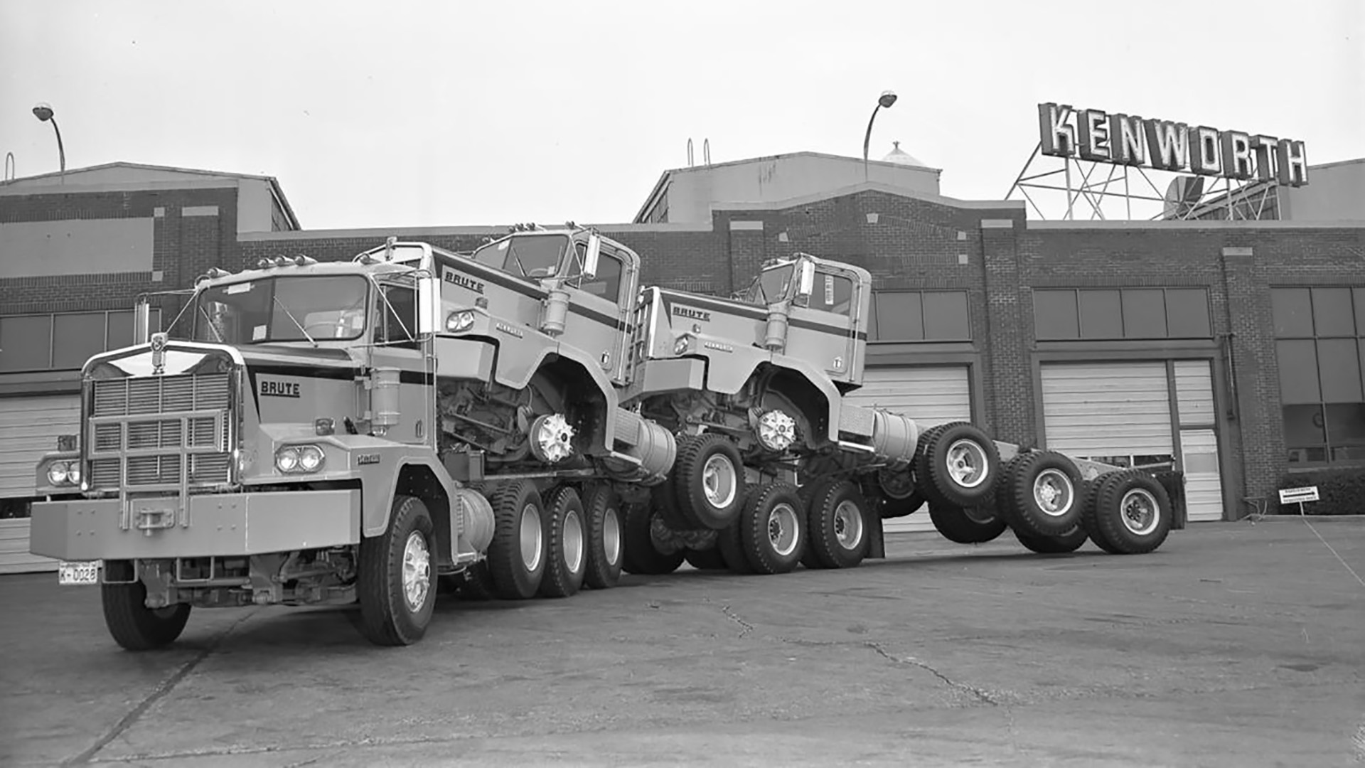 Kenworth trucks 1972