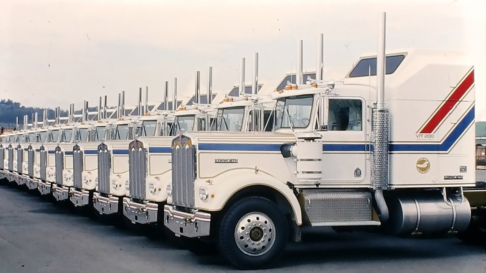 Kenworth trucks 1976