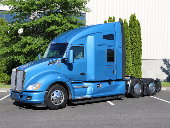Kenworth Donates T680 76inch Sleeper with PACCAR Powertrain as 2021 “Transition Trucking